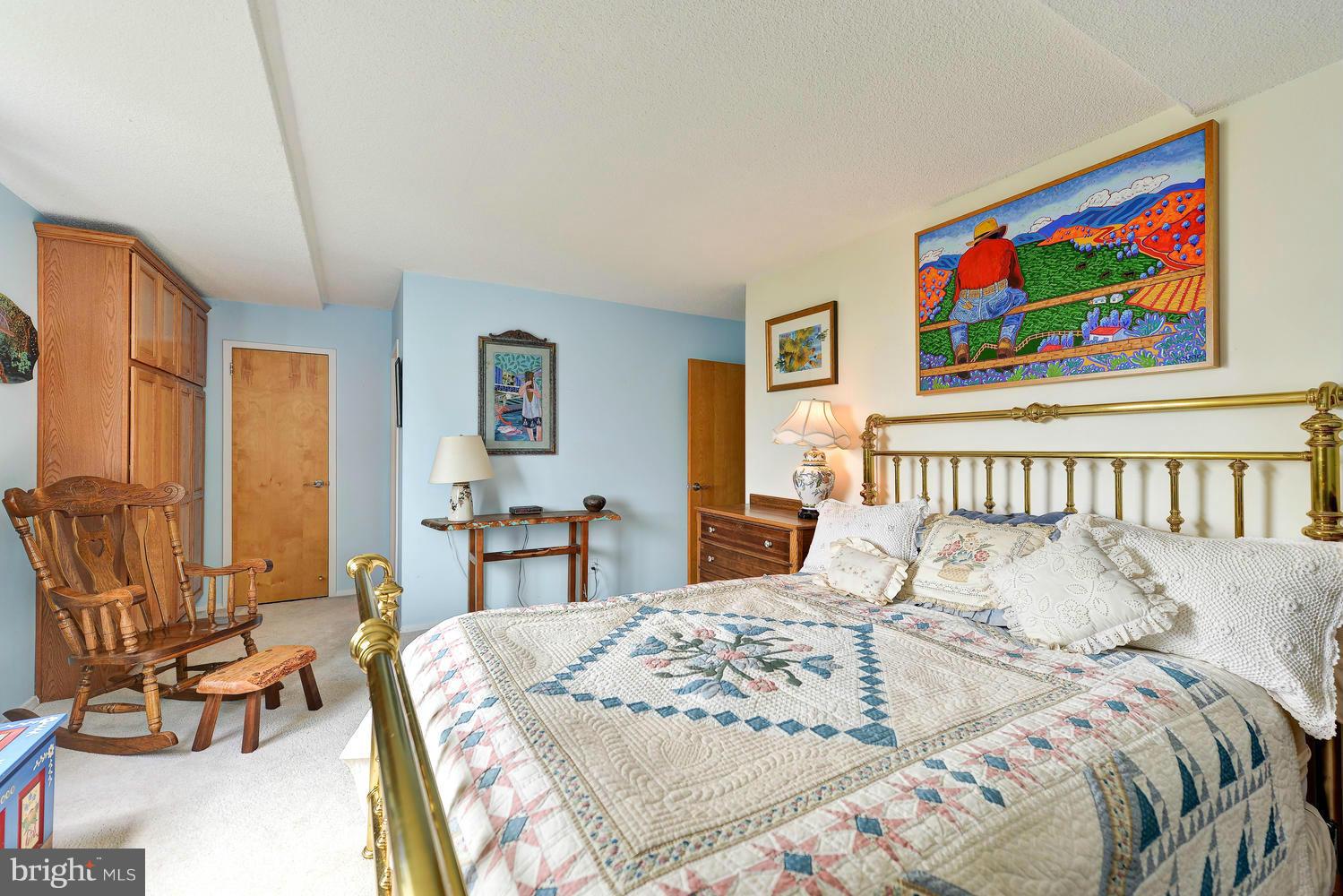 MARINA TOWERS - Residential