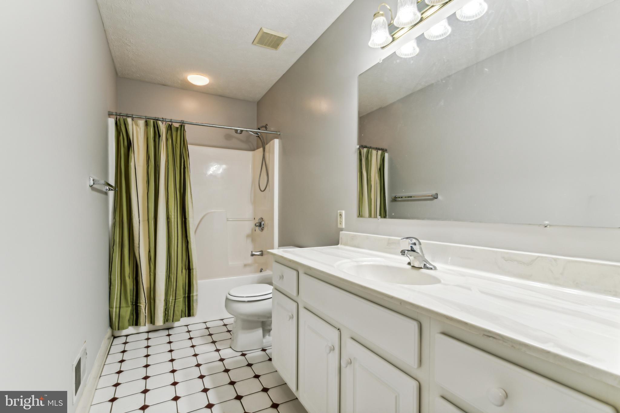 LIMESTONE TERRACE - Residential