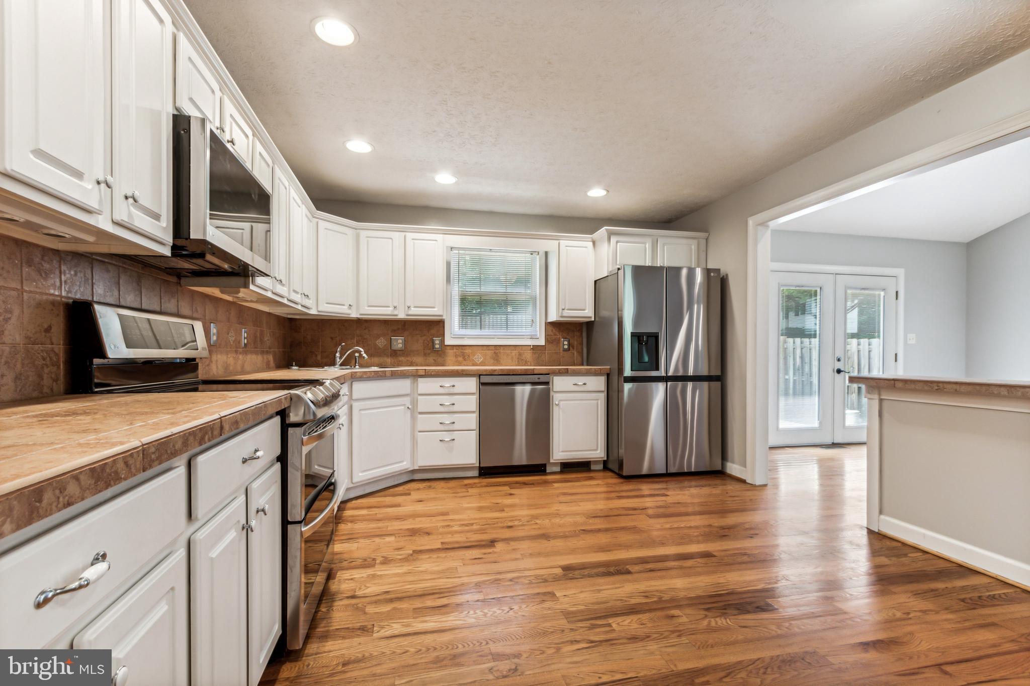 LIMESTONE TERRACE - Residential