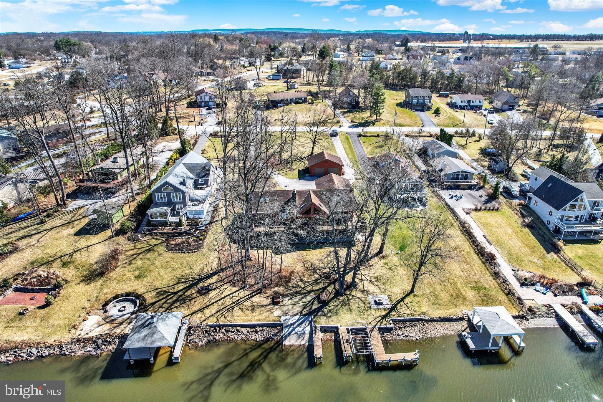 LAKE MEADE - Residential