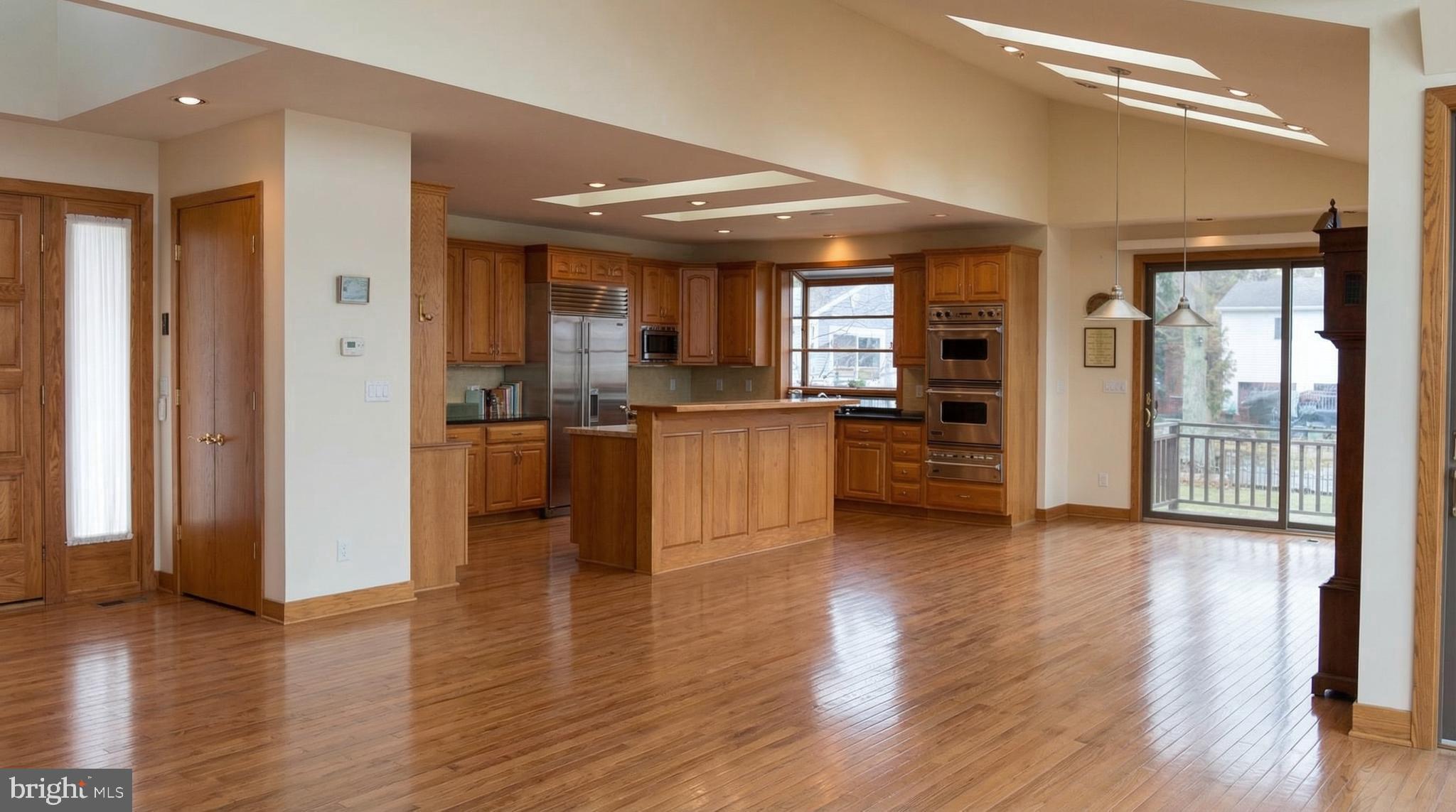 LAKE MEADE - Residential