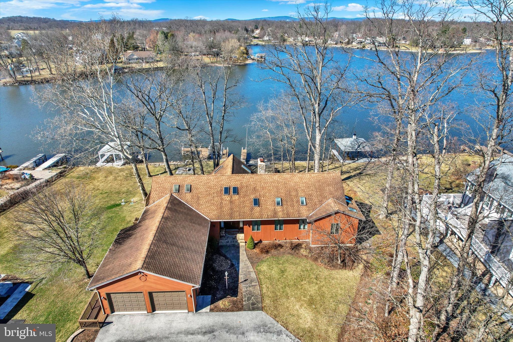 LAKE MEADE - Residential