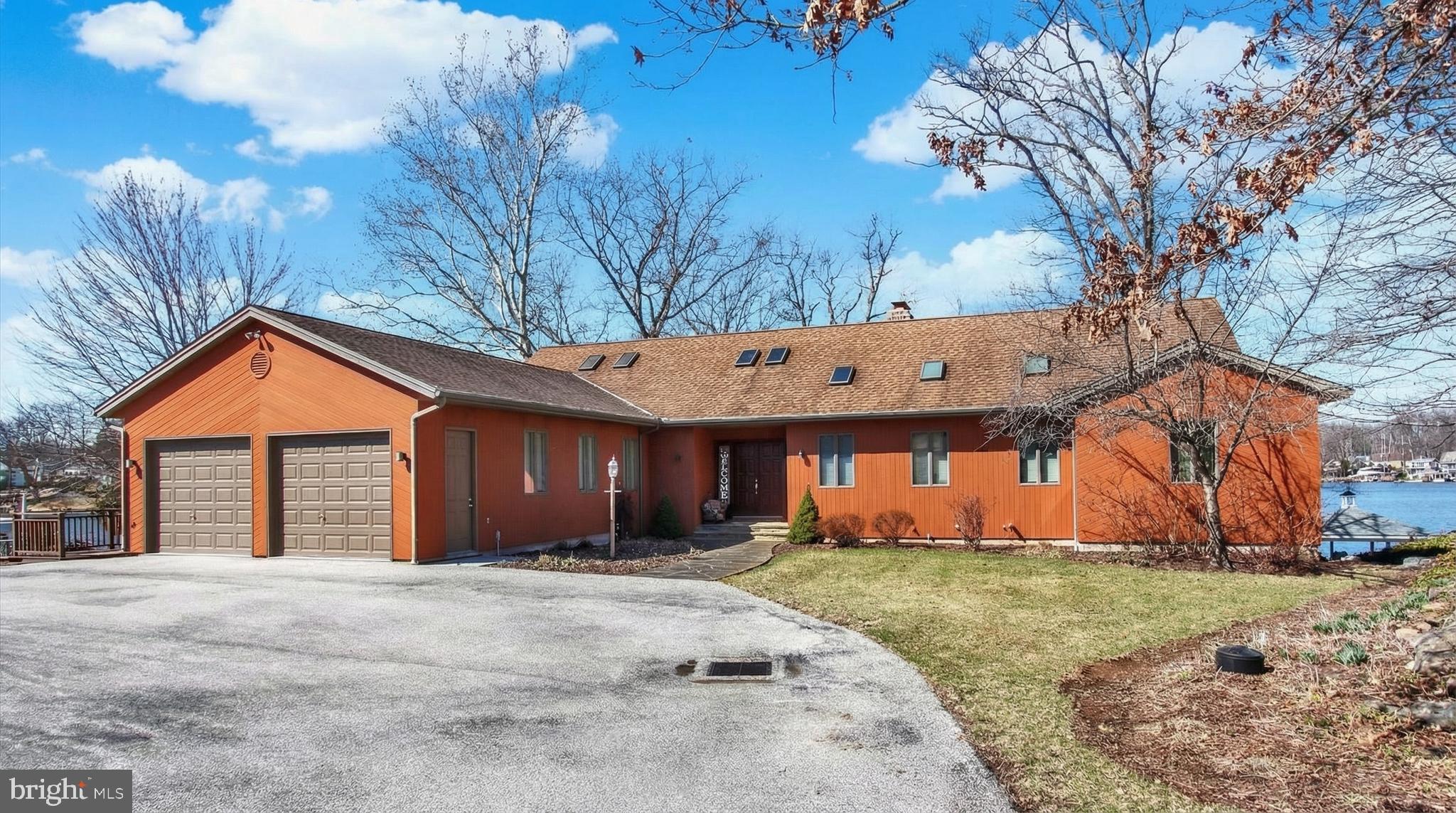 LAKE MEADE - Residential