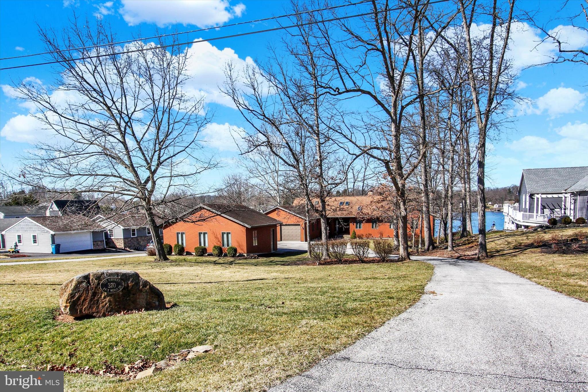 LAKE MEADE - Residential