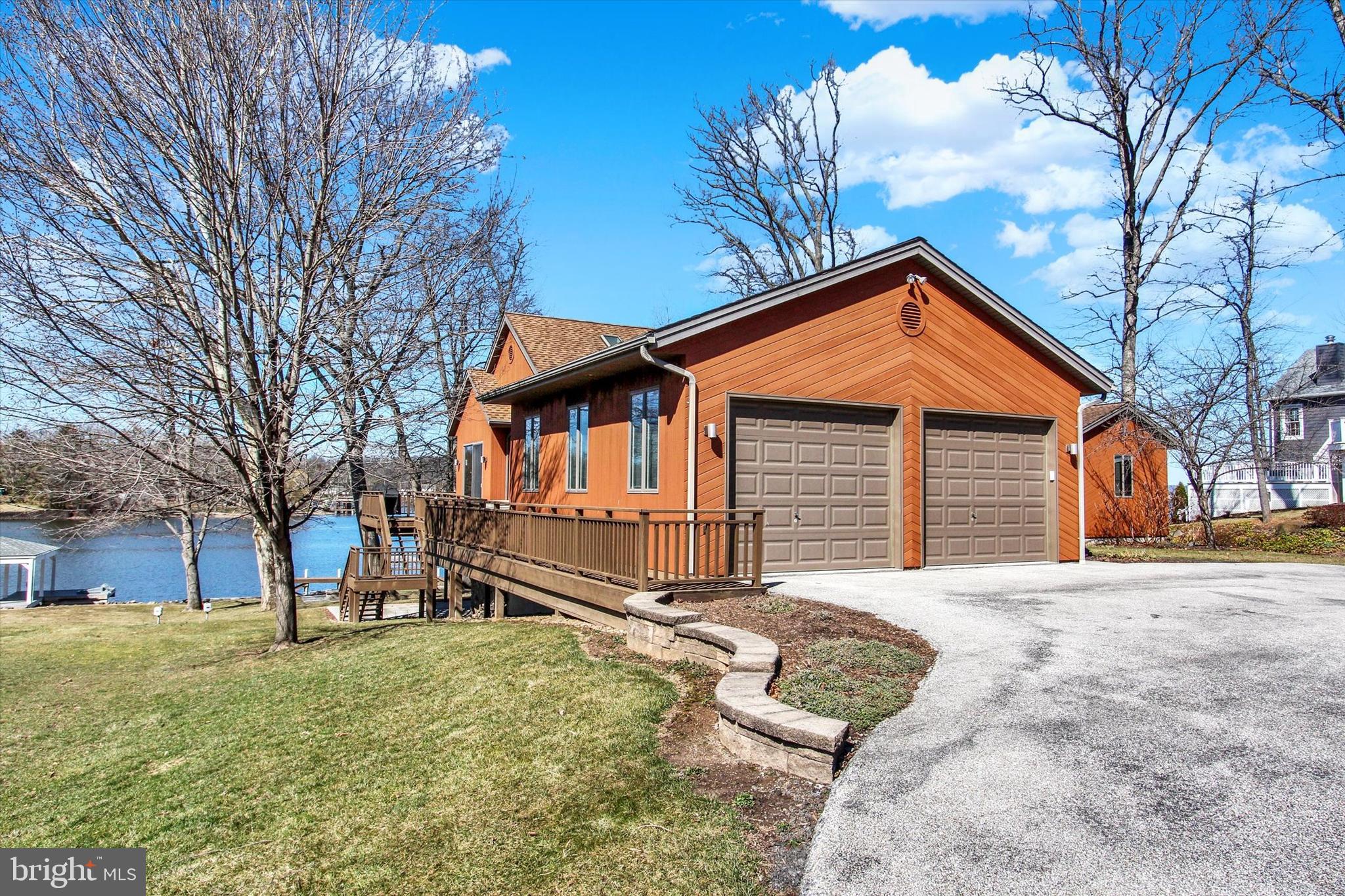 LAKE MEADE - Residential