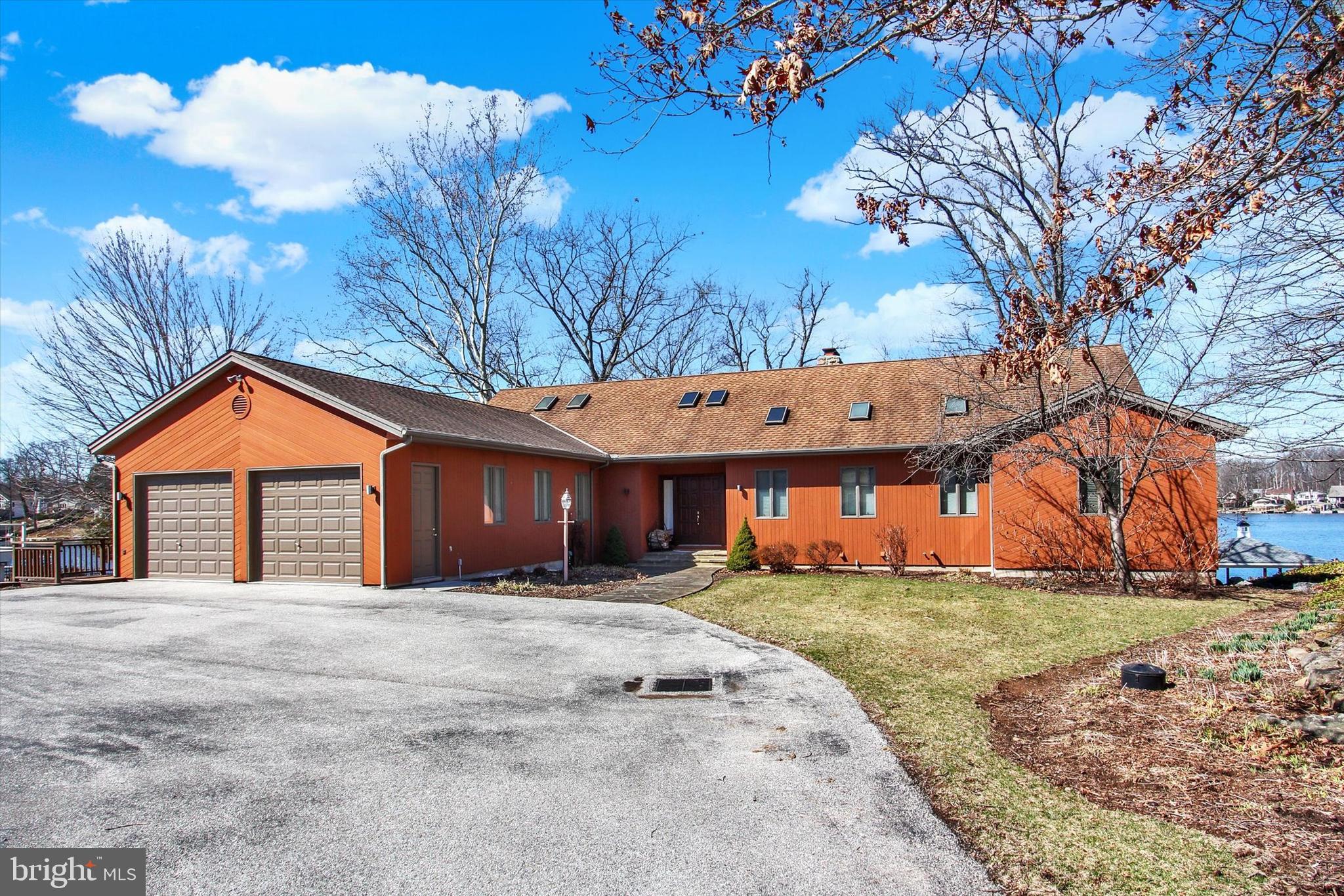 LAKE MEADE - Residential