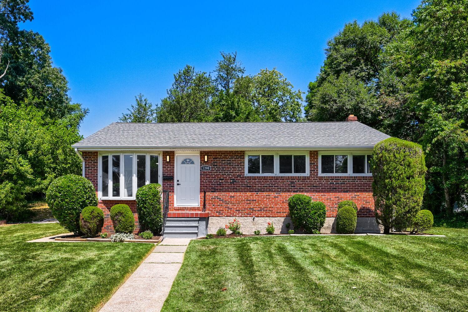 1200 DUBLIN COURT