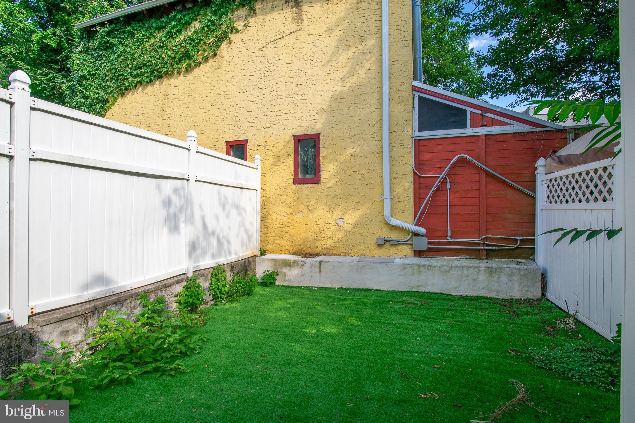 MANAYUNK - Residential Lease