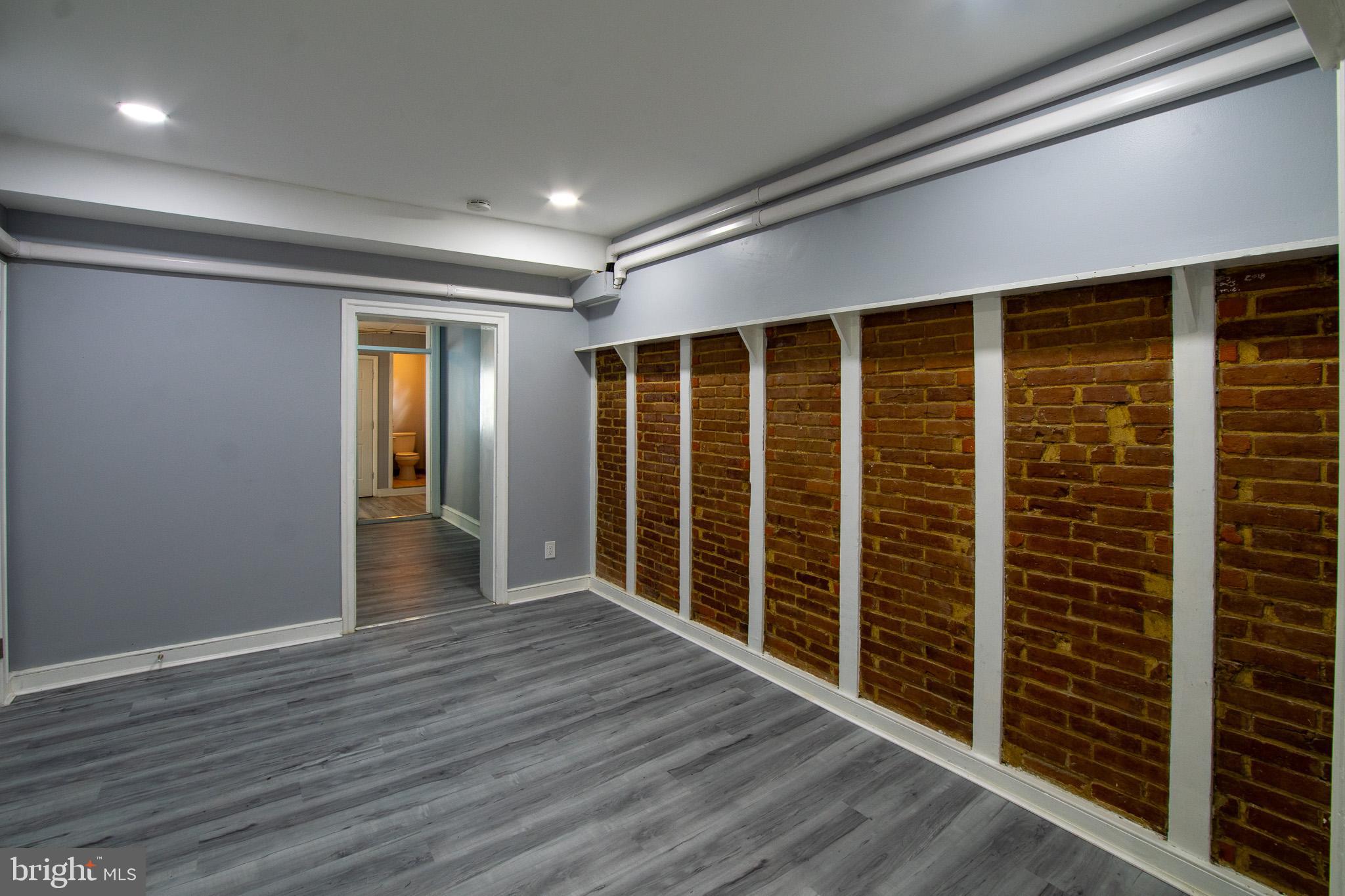 MANAYUNK - Residential Lease