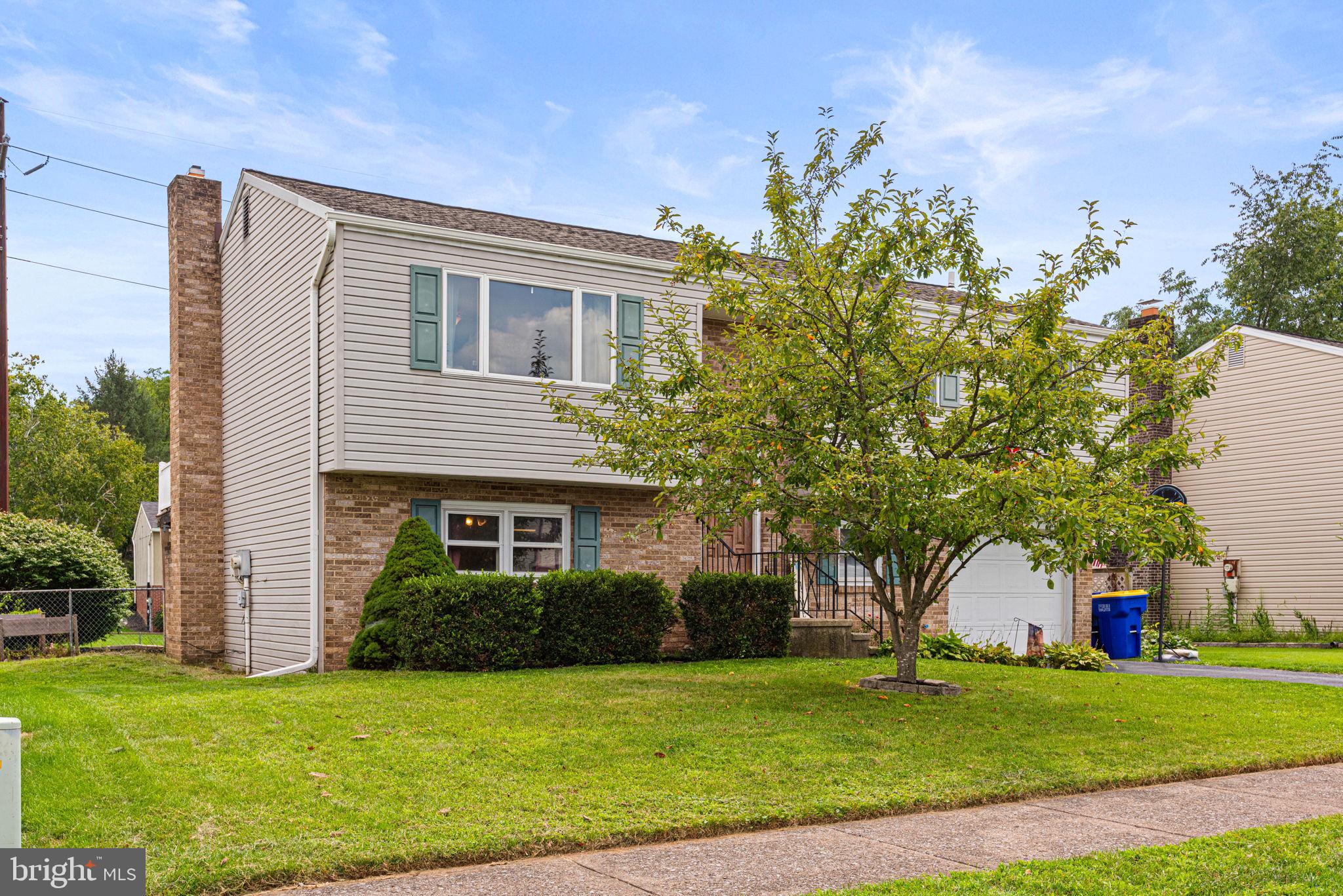 7 SHERWOOD DRIVE