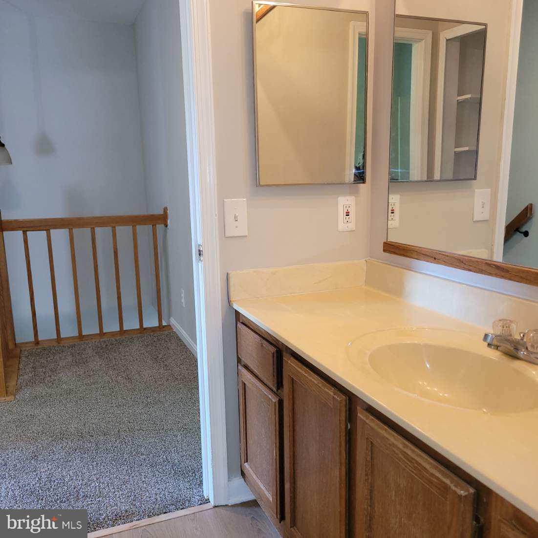 MAJORS CHOICE - Residential Lease