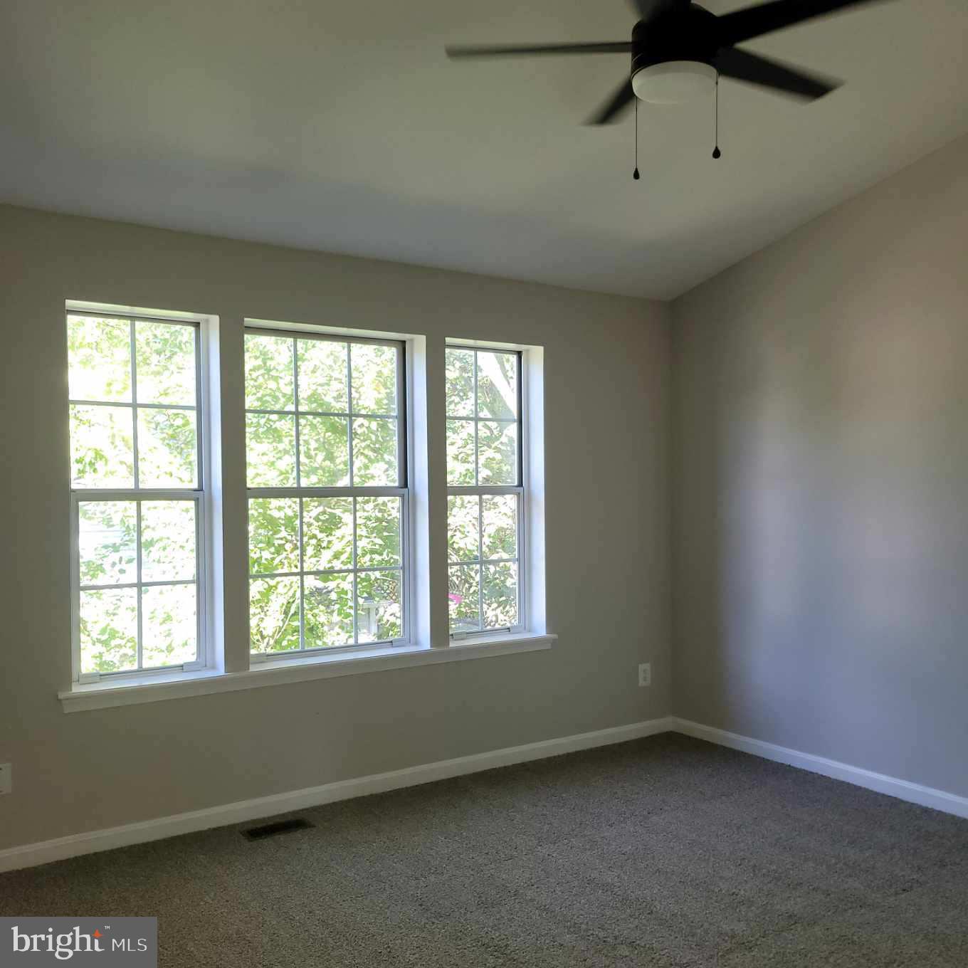 MAJORS CHOICE - Residential Lease