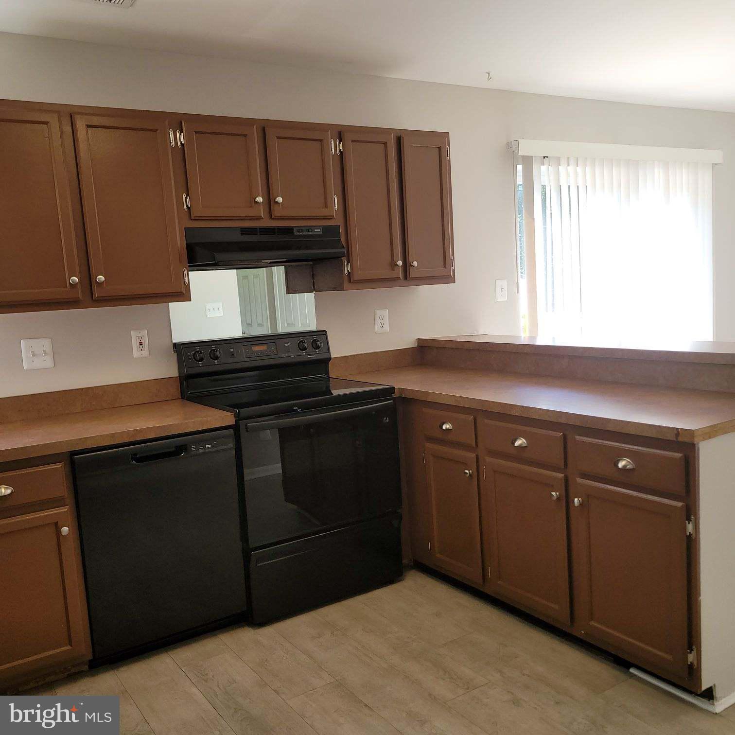 MAJORS CHOICE - Residential Lease