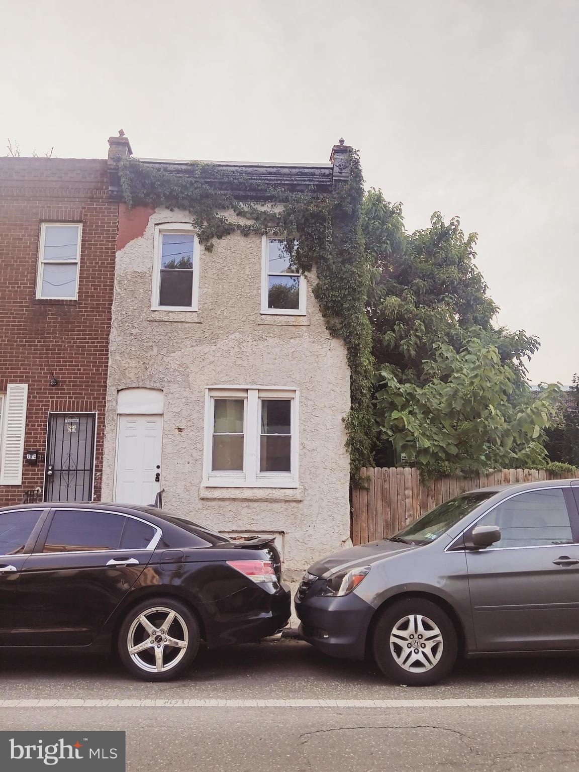 Cash or Hard Money. This is an as-is, where-is sale. The property will be delivered vacant. Closing costs are to be paid entirely by the buyer. Transfer Taxes are to be paid entirely by the buyer. Transaction fee of $495 to be paid by the buyer. $3,000 EMD