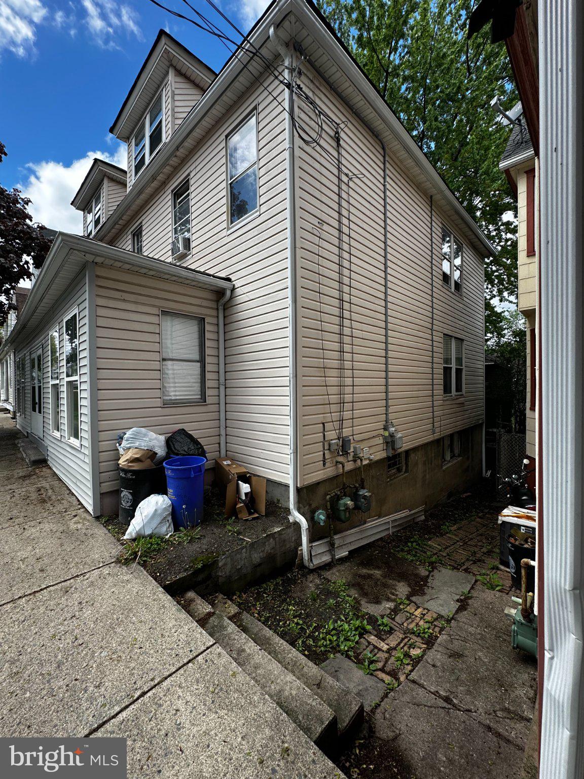 326-328 NEW HANCOCK STREET