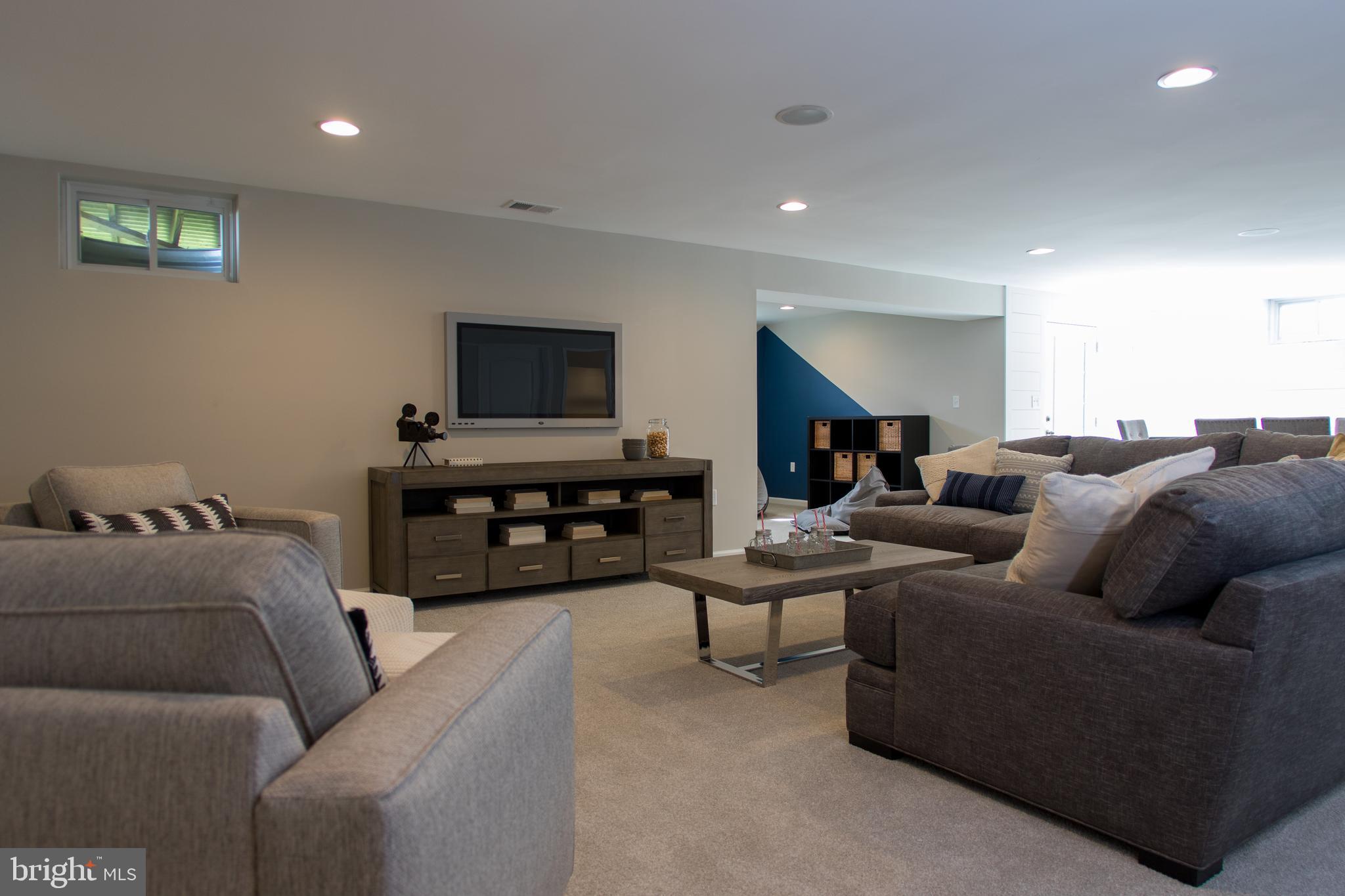 ASPEN GREENS - Residential