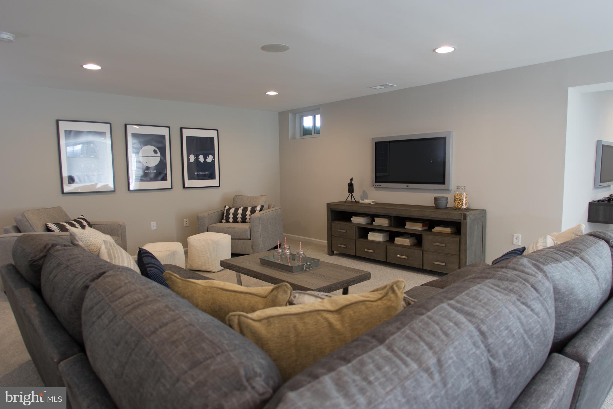 ASPEN GREENS - Residential