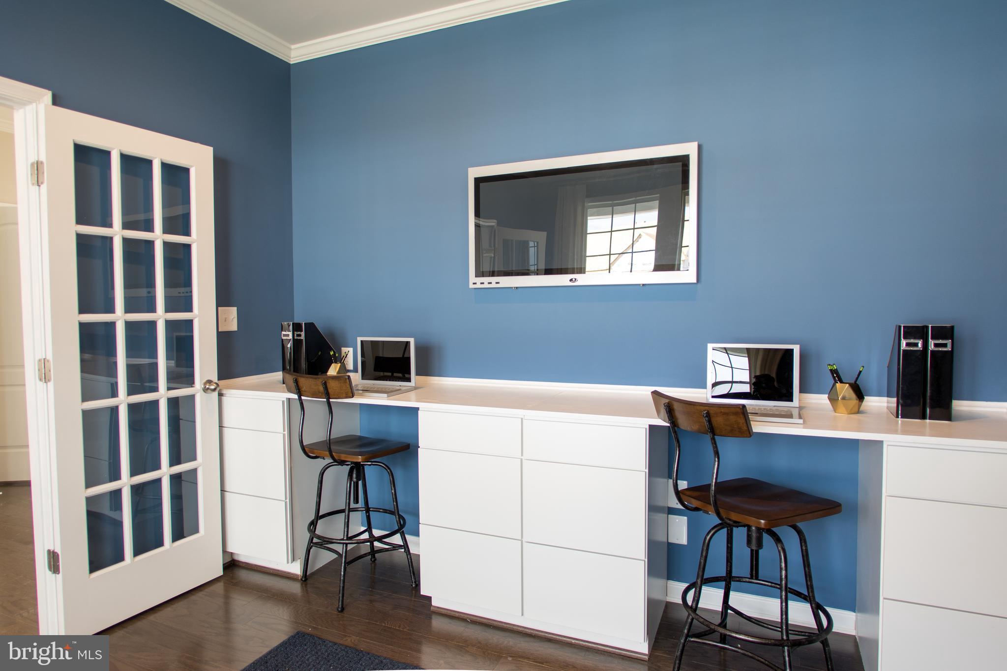 ASPEN GREENS - Residential