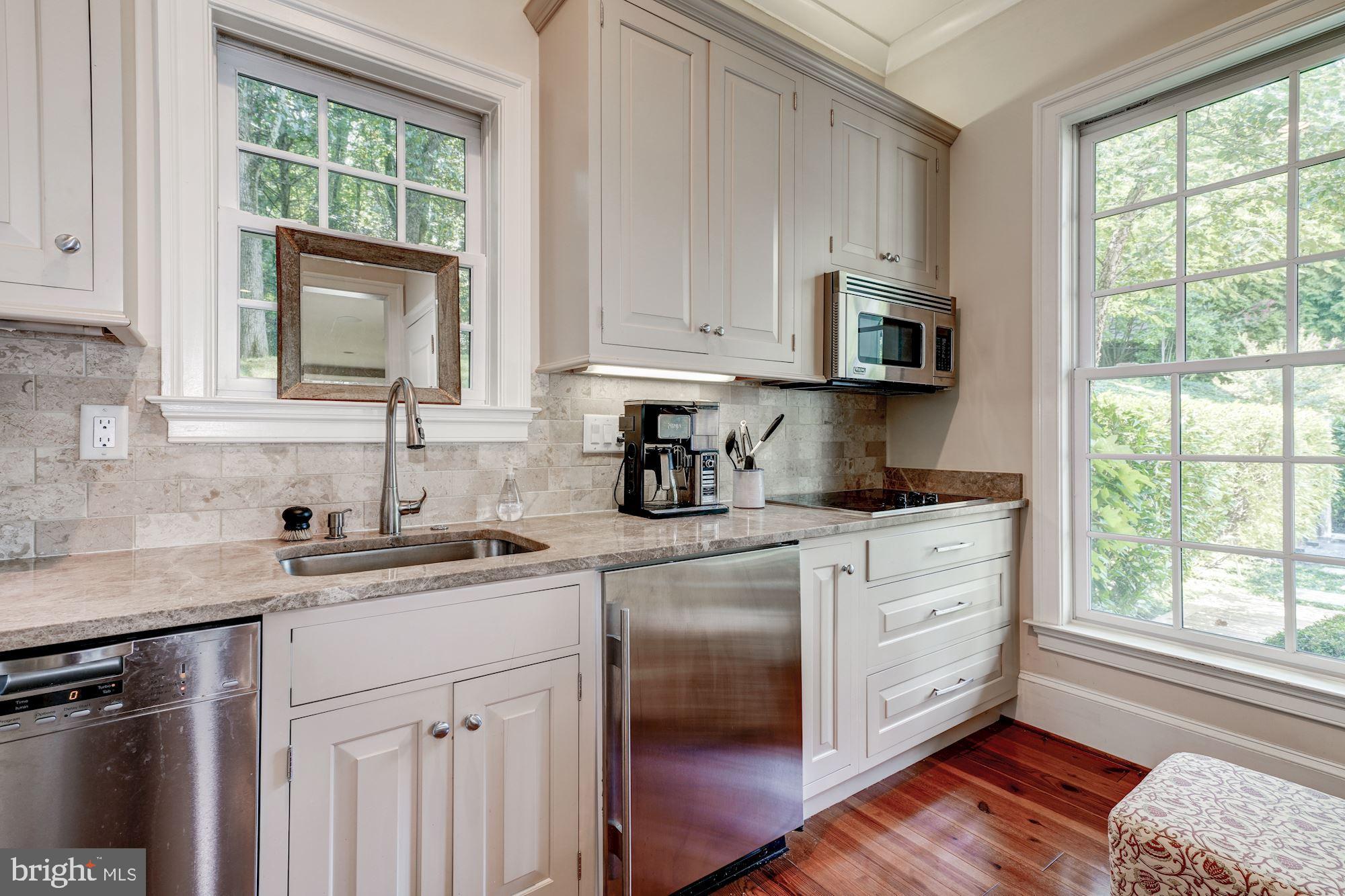 BRADLEY HILLS - Residential