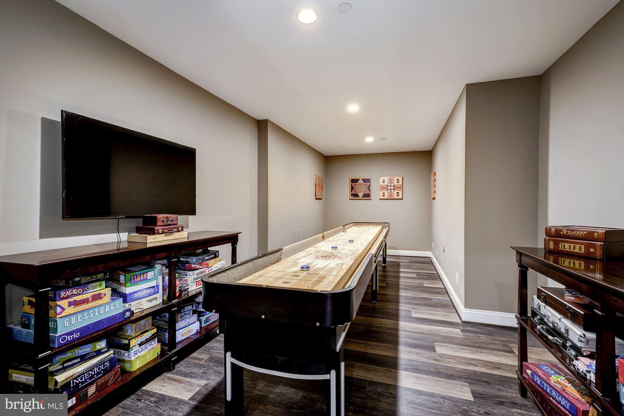 BRADLEY HILLS - Residential