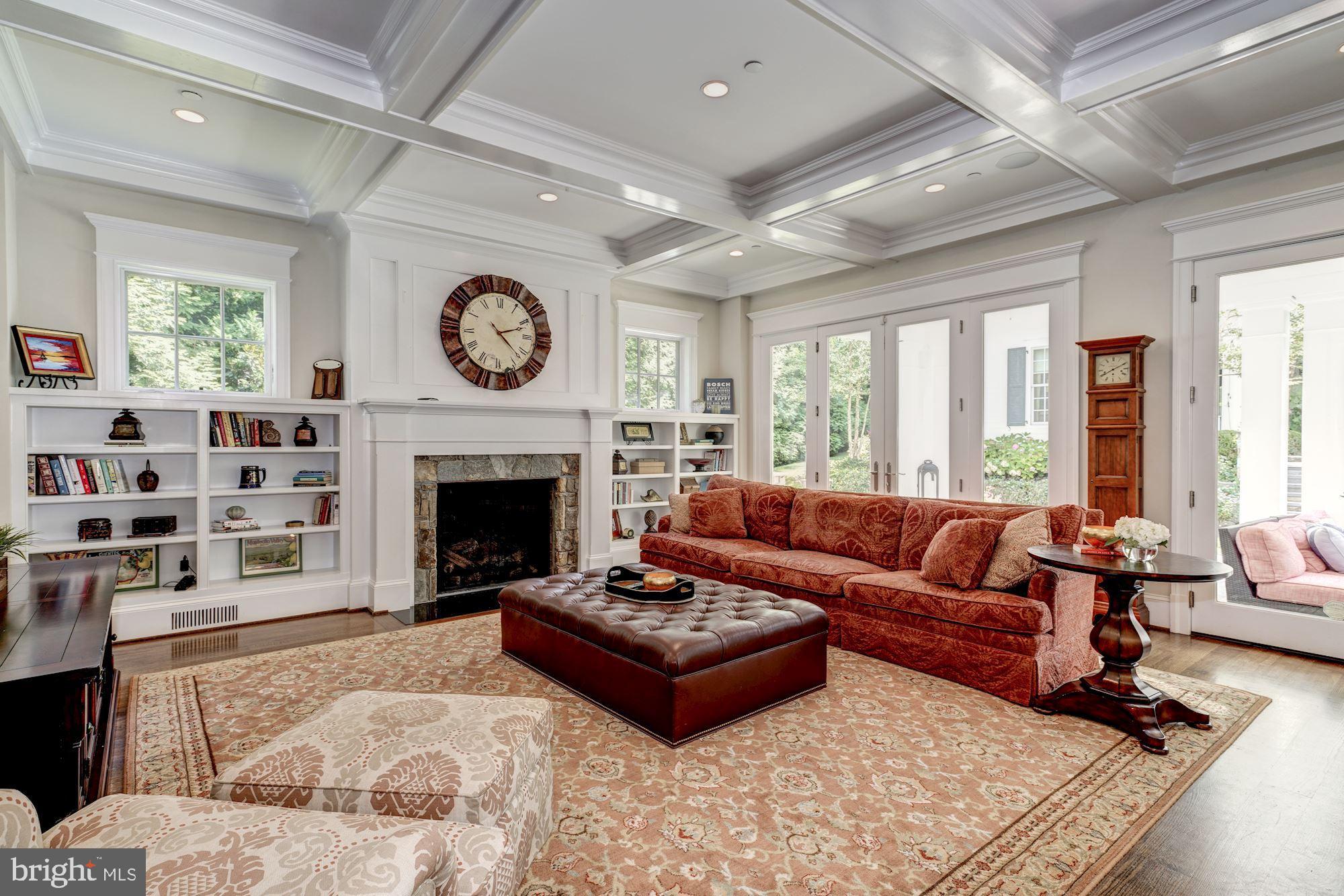 BRADLEY HILLS - Residential