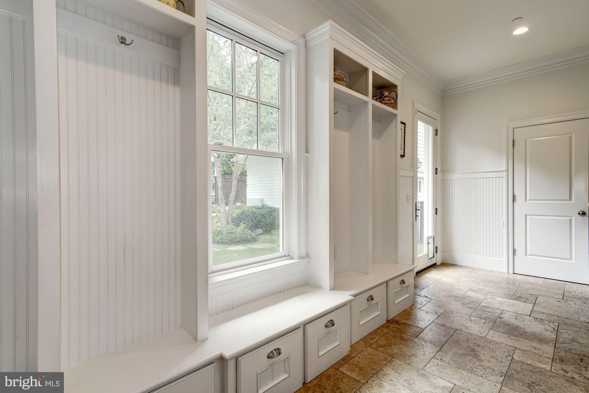 BRADLEY HILLS - Residential