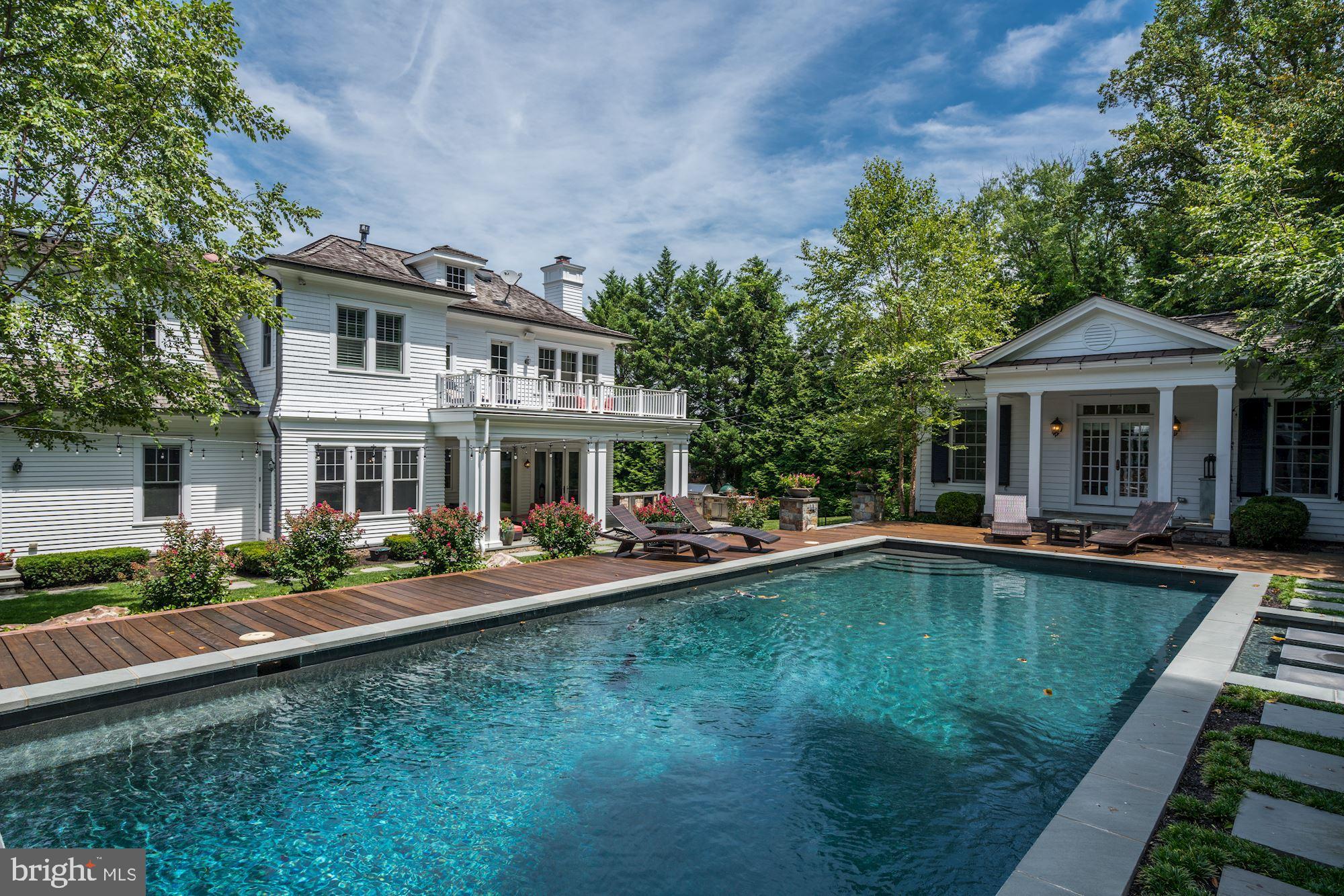 BRADLEY HILLS - Residential