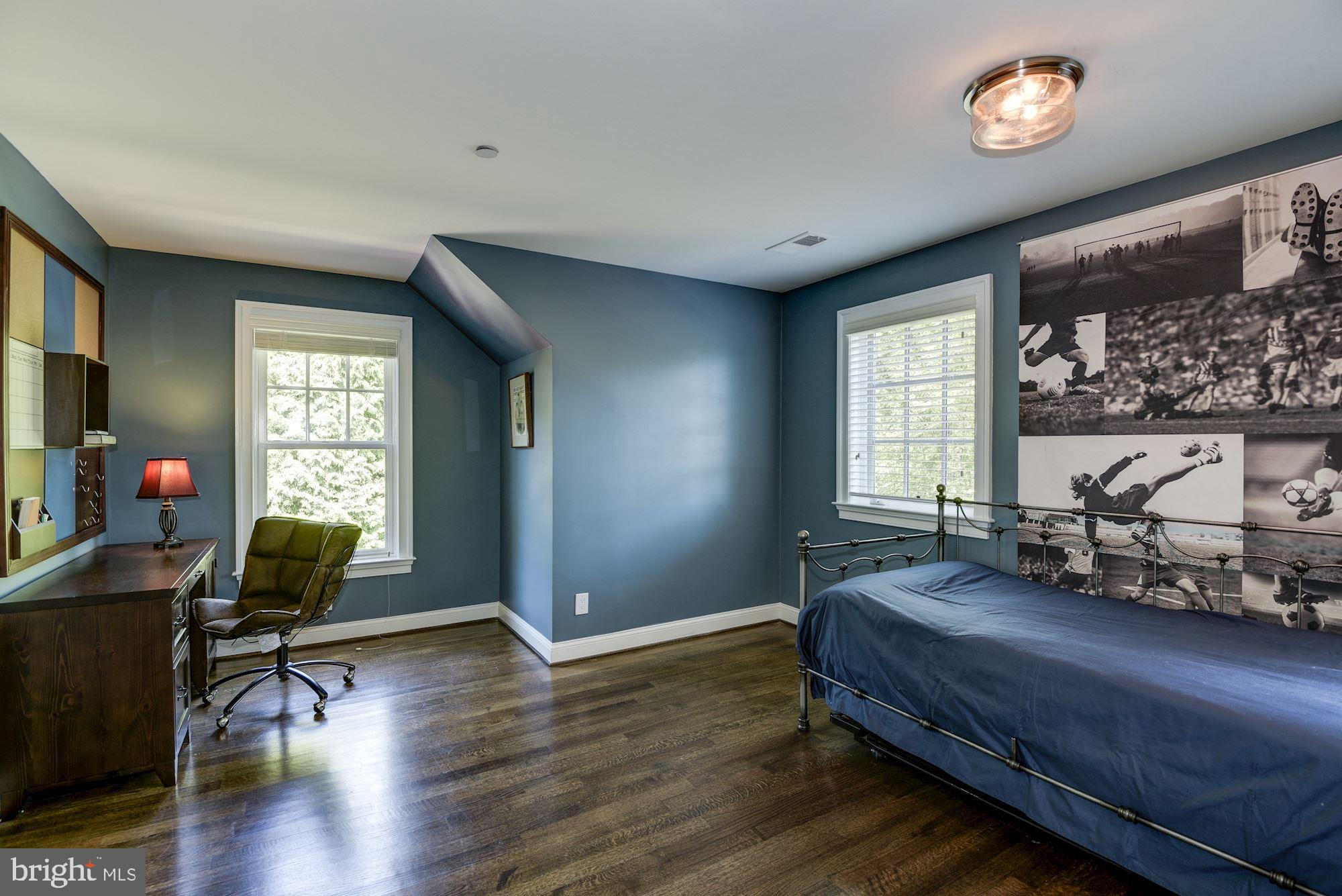 BRADLEY HILLS - Residential