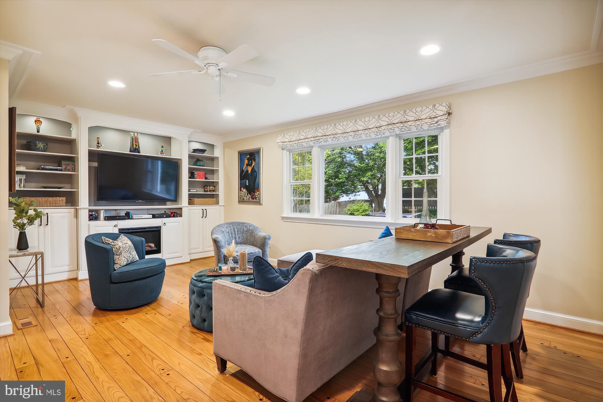 HENDRY ESTATES - Residential