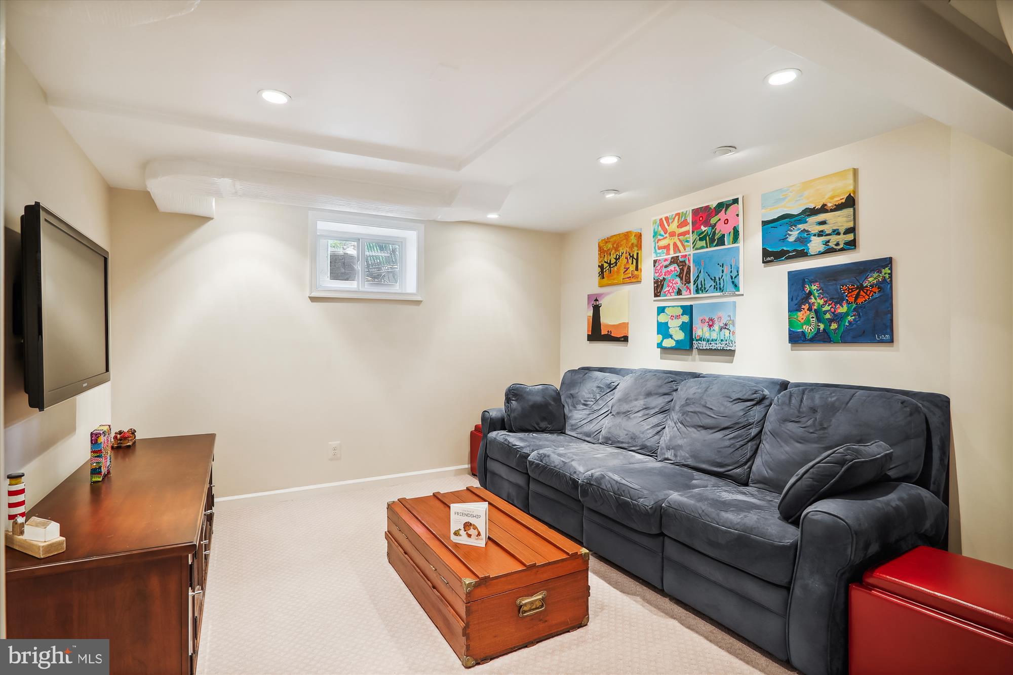 HENDRY ESTATES - Residential