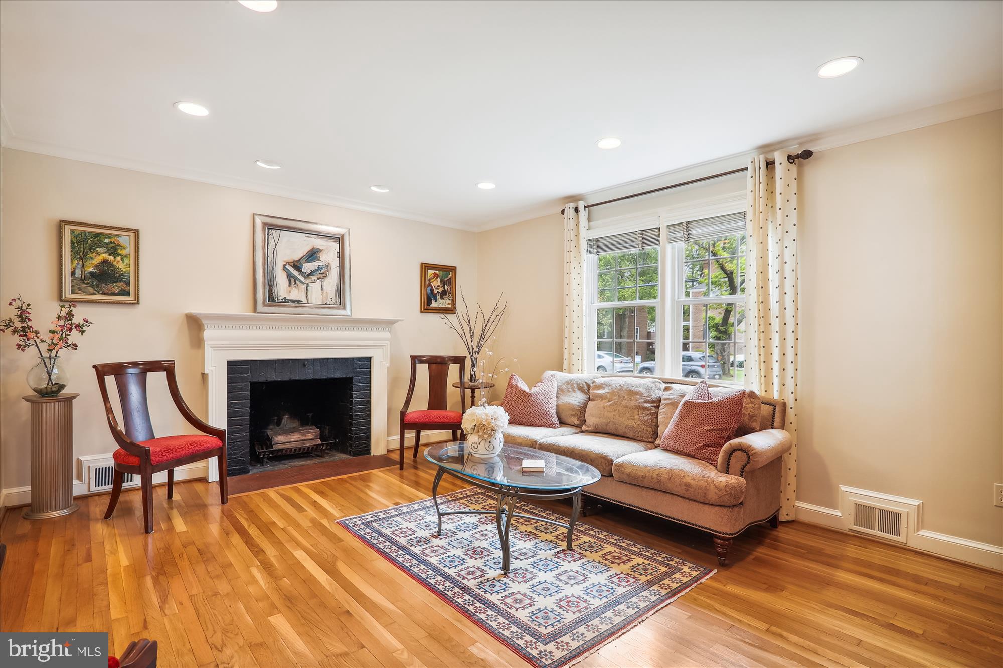 HENDRY ESTATES - Residential