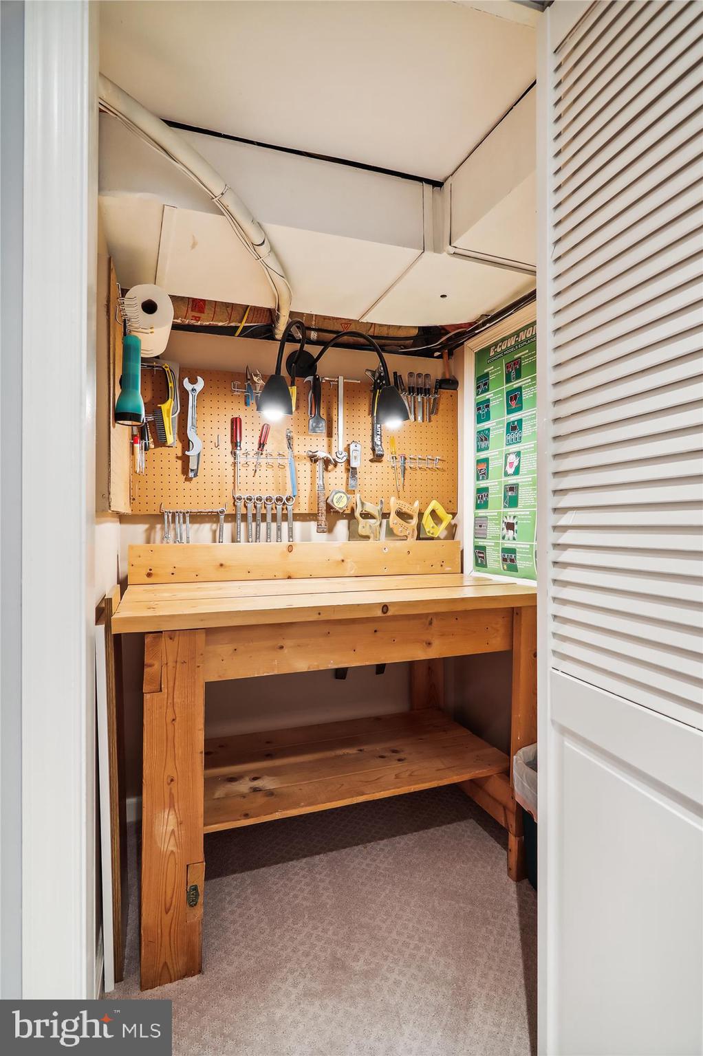 HENDRY ESTATES - Residential