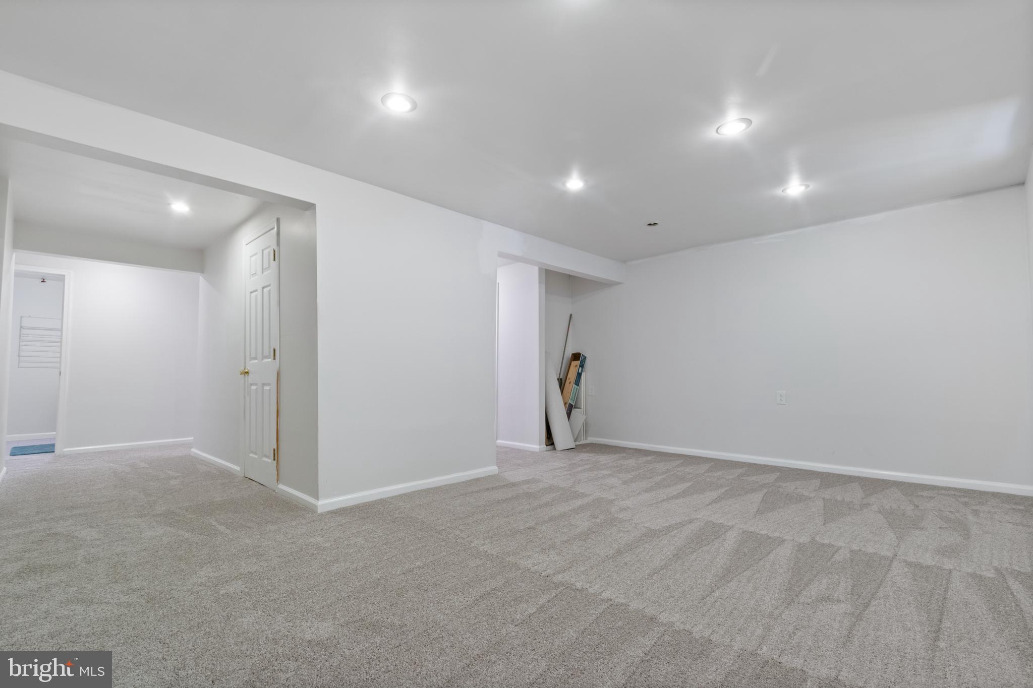 WOODSHIRE VILLAGE - Residential