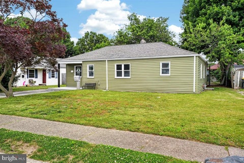 Homes For Sale - 717 Garnet Road<br/> New Castle County, WILMINGTON, DE 19804