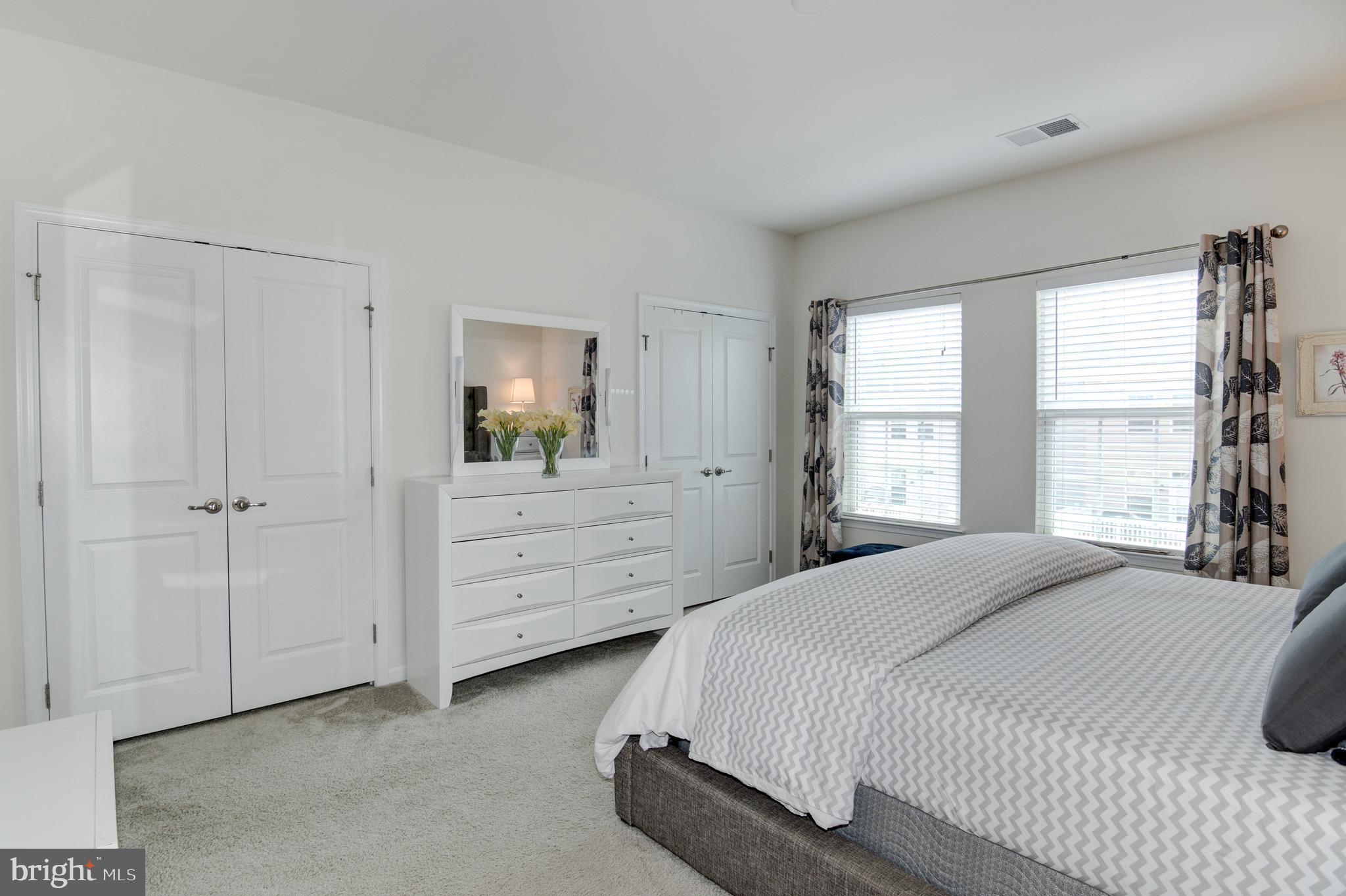 FEATHERSTONE - Residential