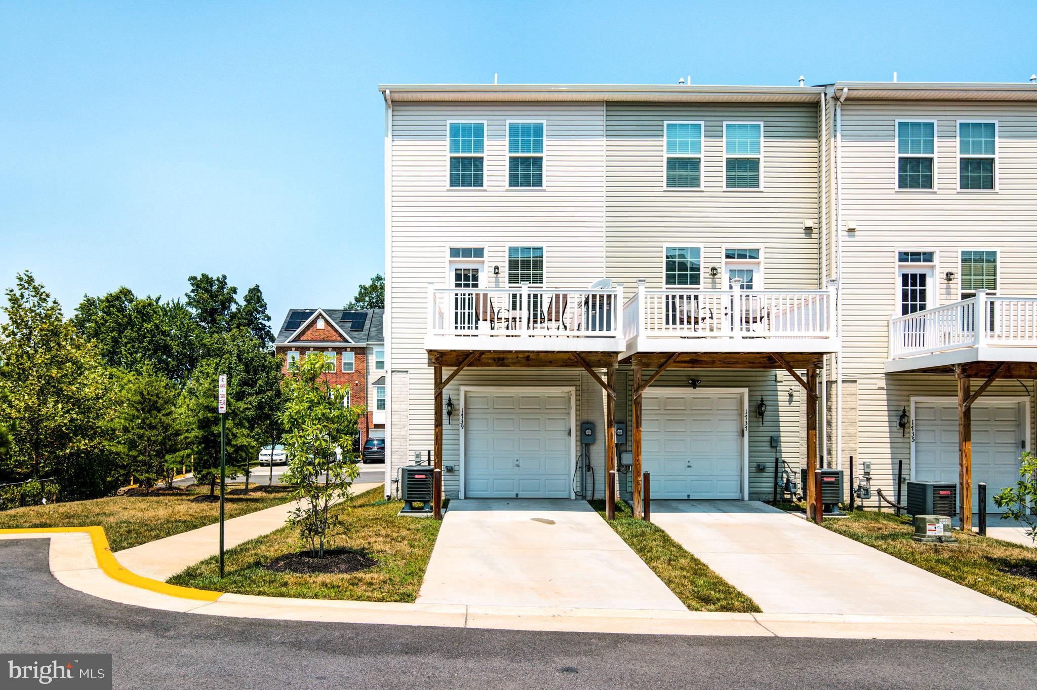 FEATHERSTONE - Residential