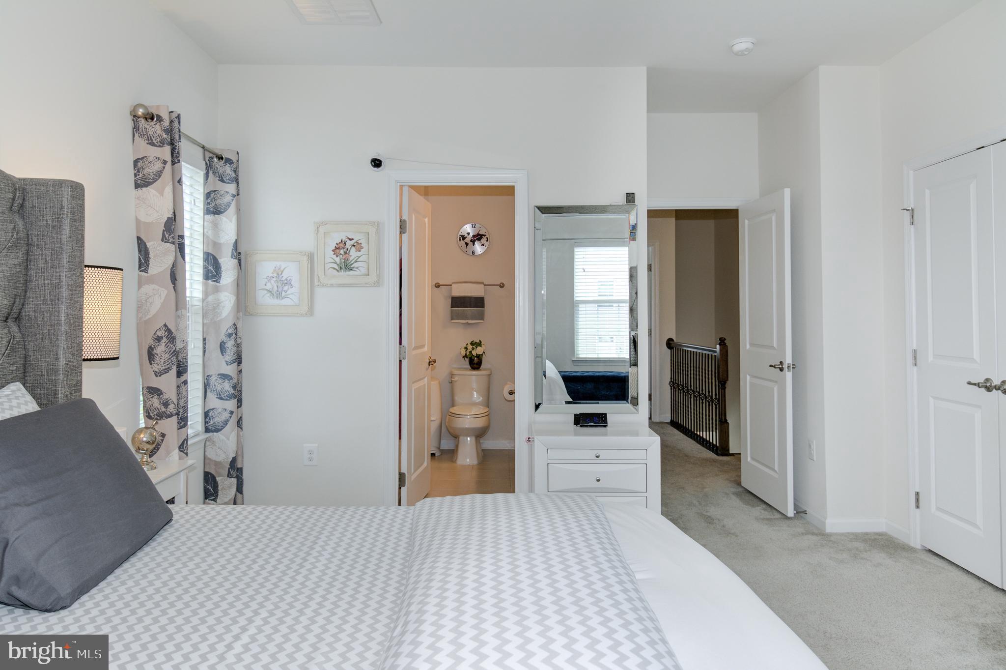 FEATHERSTONE - Residential