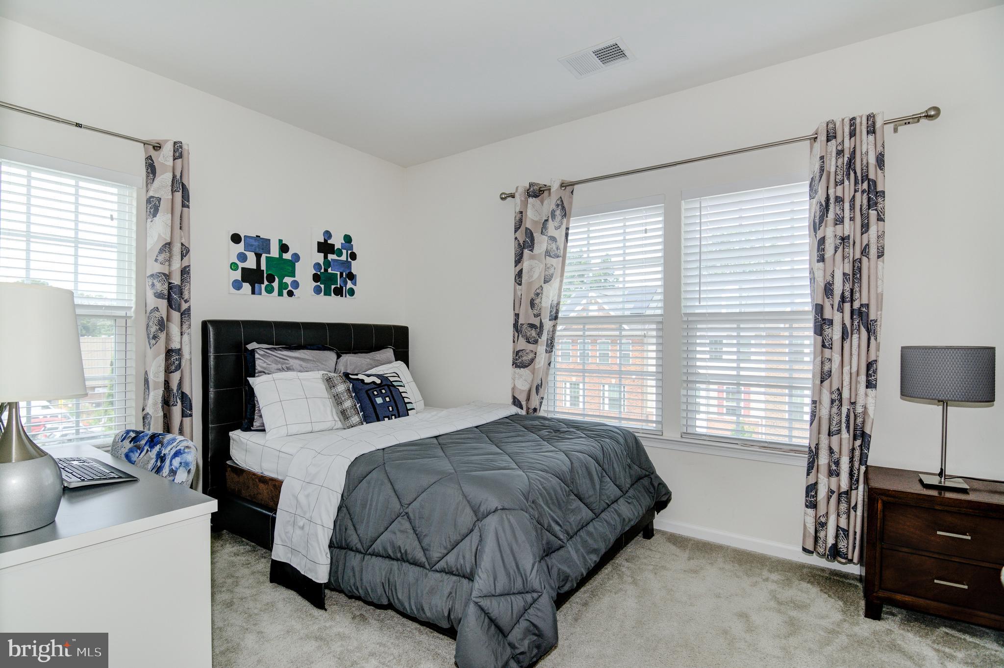 FEATHERSTONE - Residential