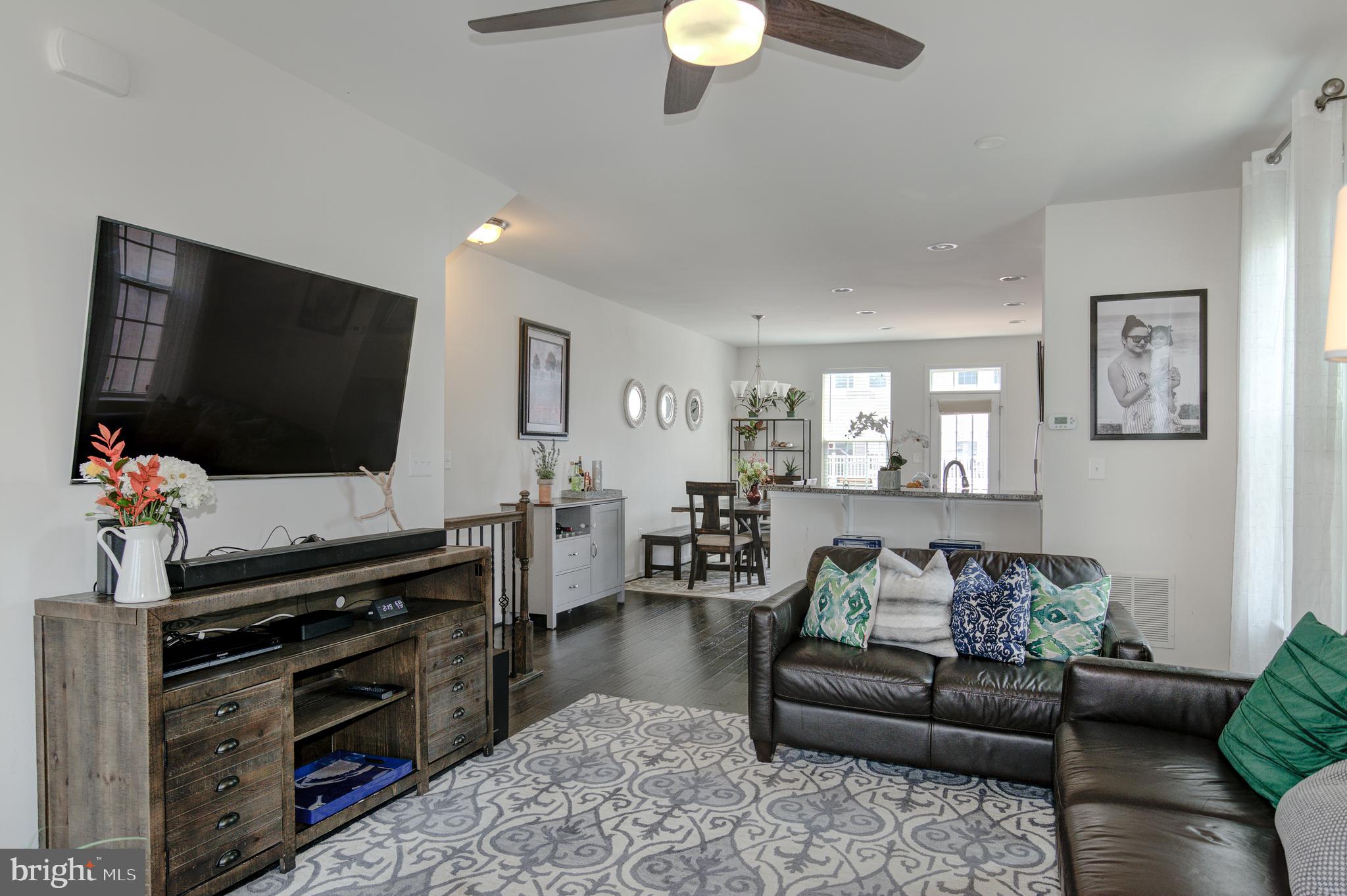 FEATHERSTONE - Residential