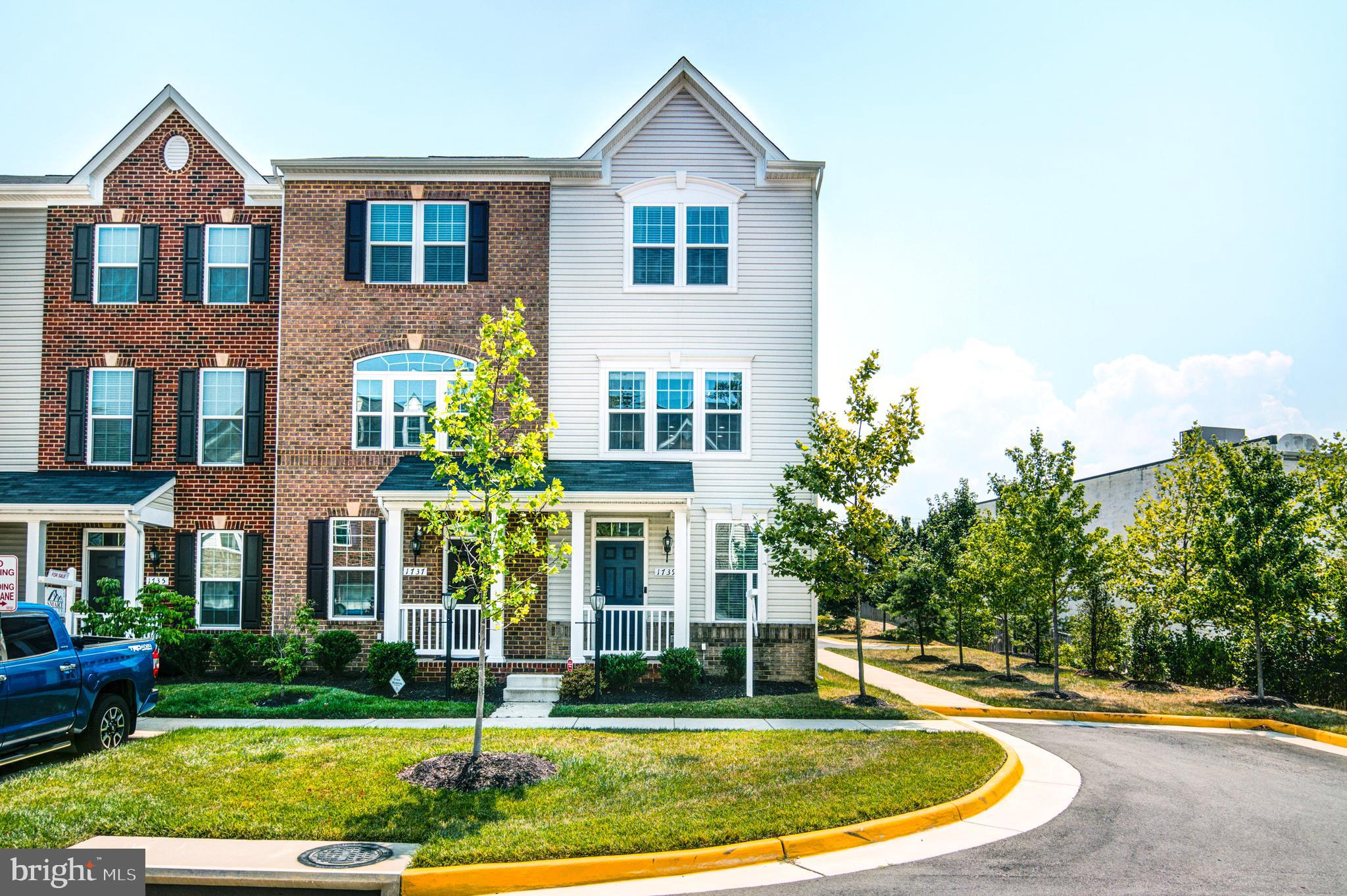 FEATHERSTONE - Residential