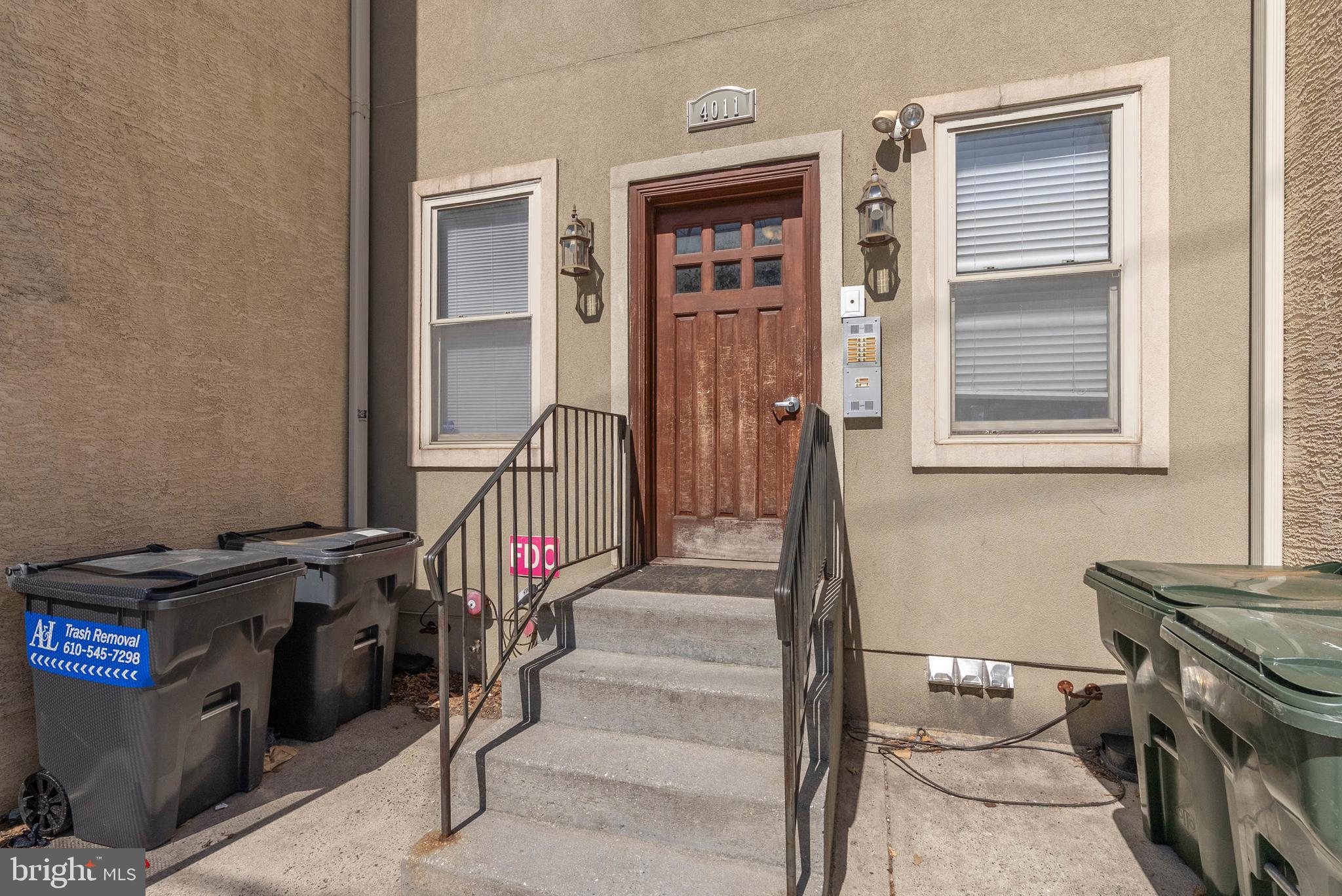 4011 BARING STREET