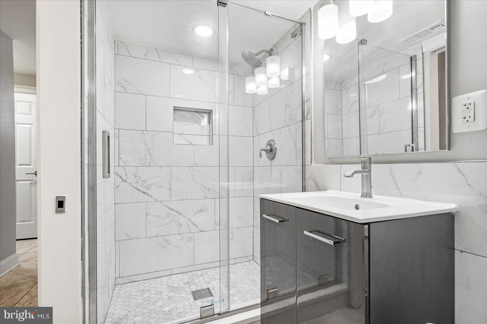 PENN NORTH - Residential