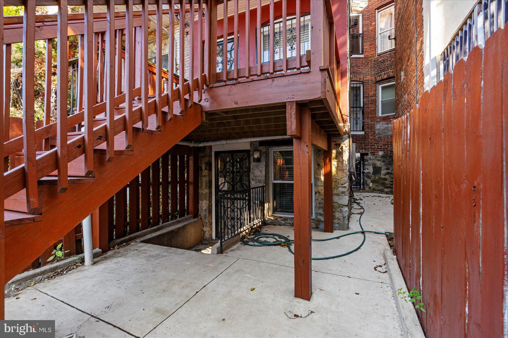 PENN NORTH - Residential