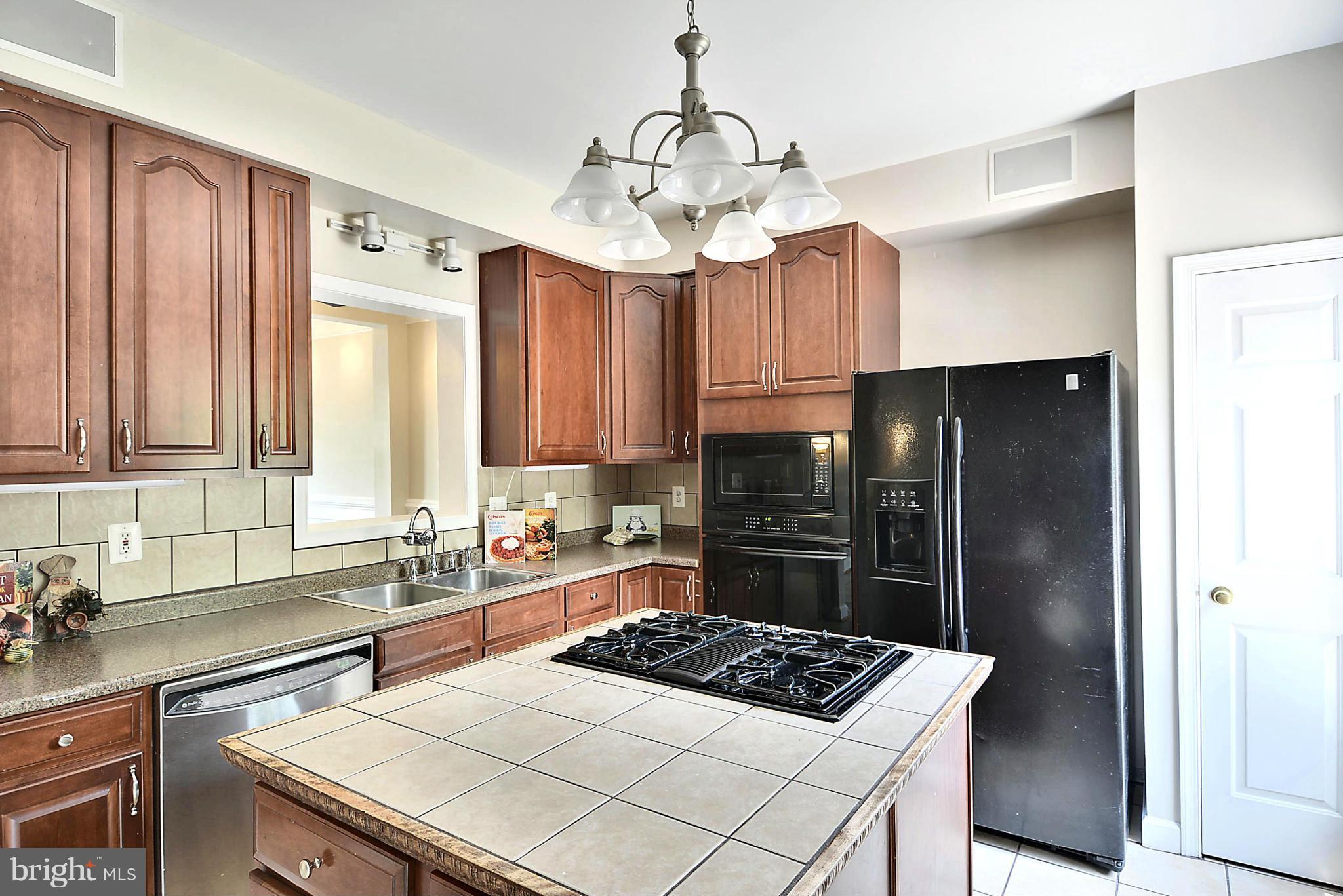 ASHBURN FARM - Residential