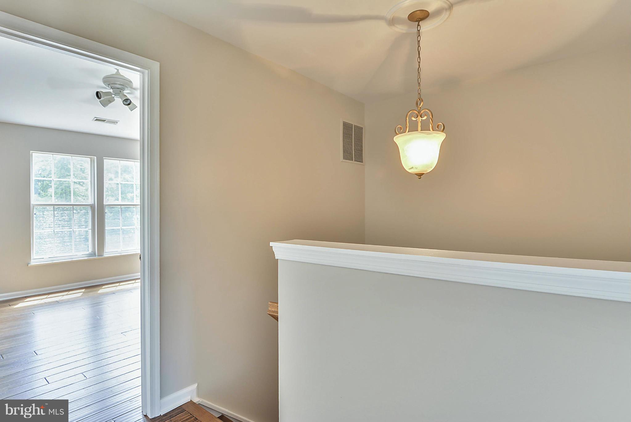 ASHBURN FARM - Residential