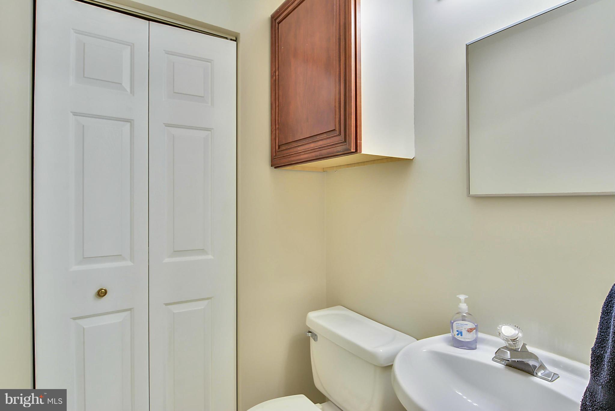 ASHBURN FARM - Residential