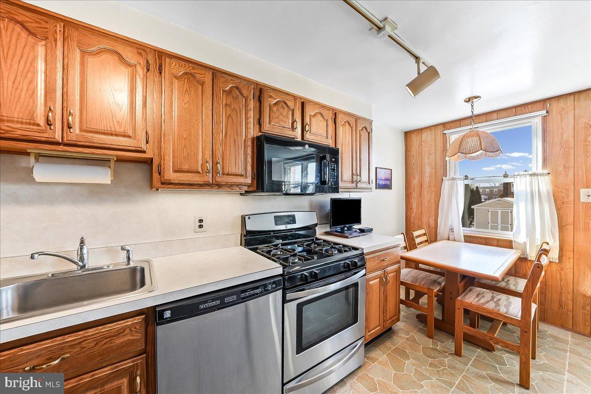 WESTBROOK PARK - Residential