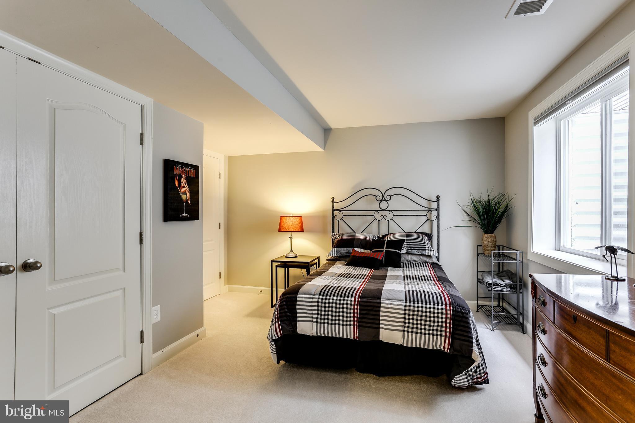 MONTICELLO - Residential