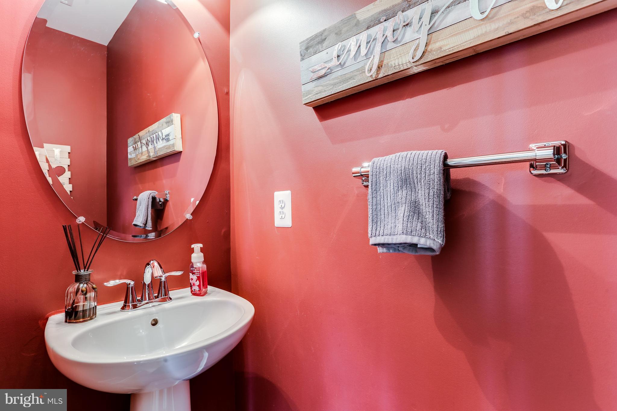 MONTICELLO - Residential