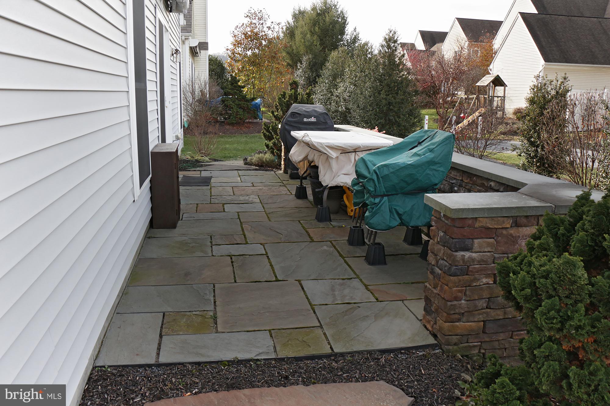 VILLAGE GRANDE AT MILLERS RUN - Residential